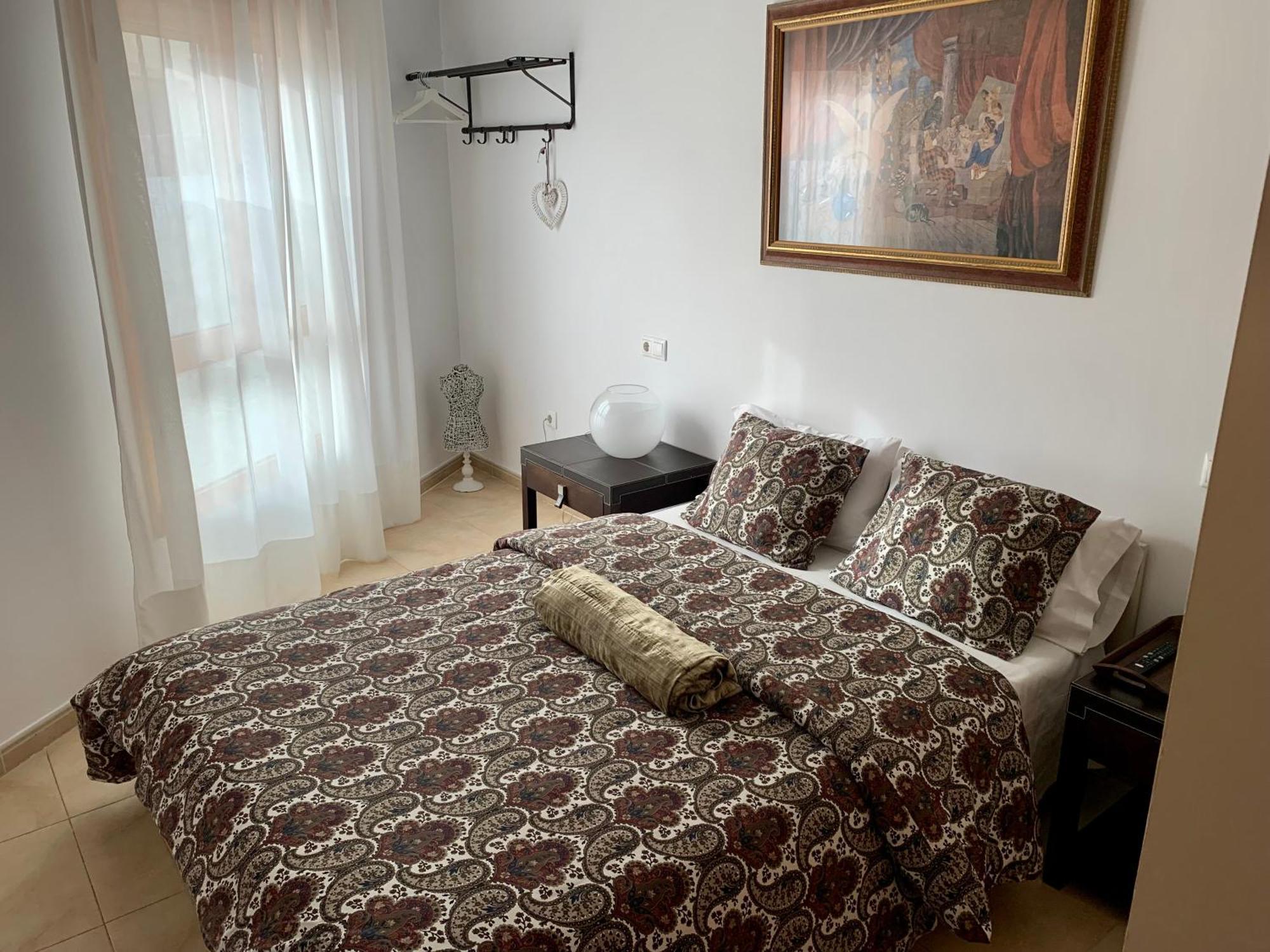 Ideal Apartamento - Гуадалест Экстерьер фото