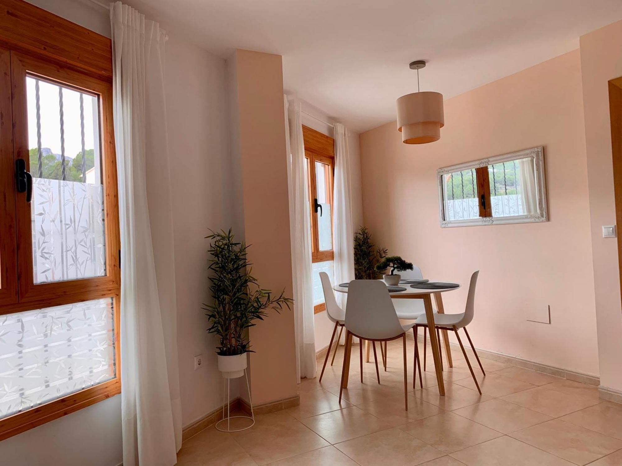 Ideal Apartamento - Гуадалест Экстерьер фото